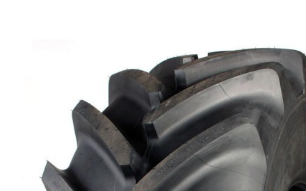 Agroindustriale Michelin 650/65R34 MICHELIN MACHXBIB 161D/157E TL 650 / 65 R34