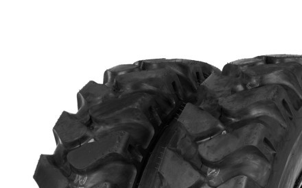 Agroindustriale Tiron (DUAL) 8.25-20 TIRON 14PR ON 7.00V-20 RIM 221-275-8 STUD A3 INCL SPACER  / R20